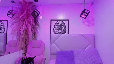 ABBY online show from September 22, 2025, 1:24 pm