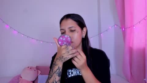 abby_rousee online show from September 30, 2025, 12:43 pm