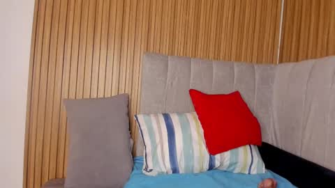 abby_swett1 online show from October 9, 2025, 4:32 am