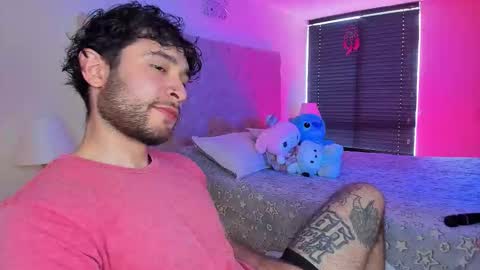 Snapshot of abbyandchris1 chatting on October 3, 2025, 5:21 pm START TRANSMISSION ---- AM COLOMBIA TIME online show from October 3, 2025, 5:21 pm