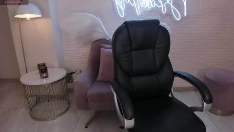 Abby Dalton  online show from January 21, 2025, 11:03 am