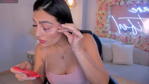 Abby Dalton  online show from March 8, 2025, 5:54 pm