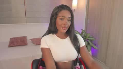 Snapshot of abbylinx1 chatting on February 18, 2025, 10:36 pm Abby Linx online show from February 18, 2025, 10:36 pm