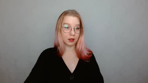 Abby Lovense is active online show from December 16, 2024, 9:03 am