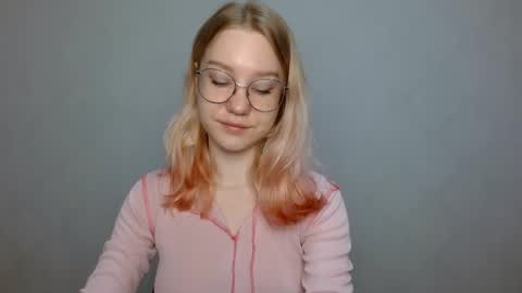 Abby Lovense is active online show from January 12, 2025, 9:40 am