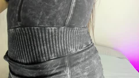 Snapshot of abbyquinn__ chatting on February 19, 2025, 3:39 am Abby online show from February 19, 2025, 3:39 am