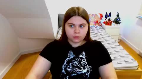 abbyvibe online show from December 14, 2025, 2:33 pm