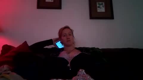 abdgg83476 online show from February 16, 2025, 4:42 pm