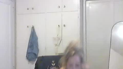 abdgg83476 online show from October 22, 2025, 4:02 am