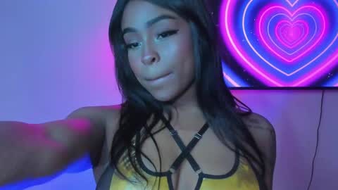 Simone    may online show from February 27, 2025, 11:31 am