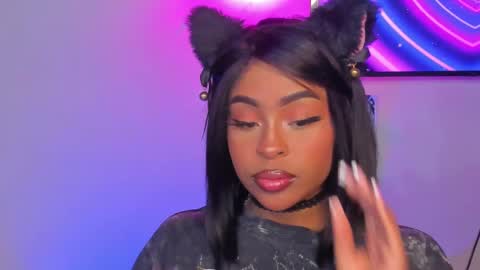 Simone    may online show from March 8, 2025, 10:43 am