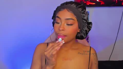Simone    may online show from March 9, 2025, 8:51 am