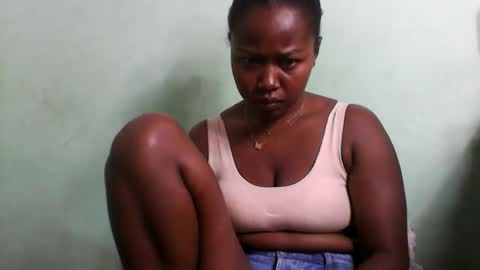 Snapshot of abella677022 chatting on March 5, 2026, 5:03 am abella677022 online show from March 5, 2026, 5:03 am