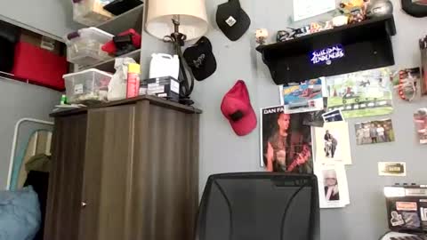 Snapshot of abennett76 chatting on June 5, 2026, 2:56 pm AJ online show from June 5, 2026, 2:56 pm
