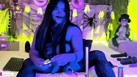 aberachmackay online show from October 24, 2025, 12:01 pm