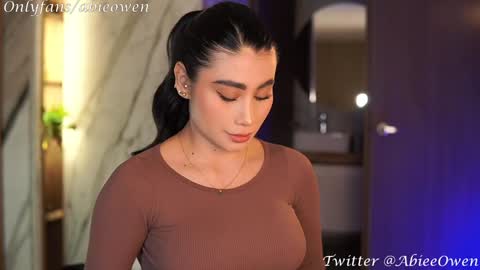 abie_owen online show from January 10, 2025, 12:17 am