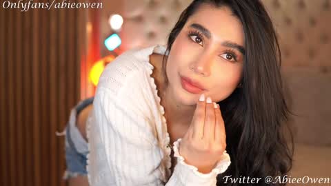 abie_owen online show from January 15, 2025, 2:17 am