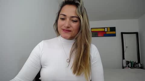 Snapshot of abie_spicy_ chatting on January 27, 2025, 2:13 pm ximena online show from January 27, 2025, 2:13 pm