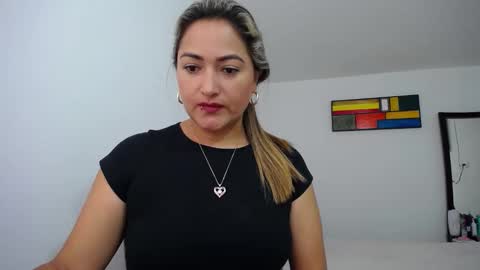 Snapshot of abie_spicy_ chatting on January 29, 2025, 12:56 pm ximena online show from January 29, 2025, 12:56 pm