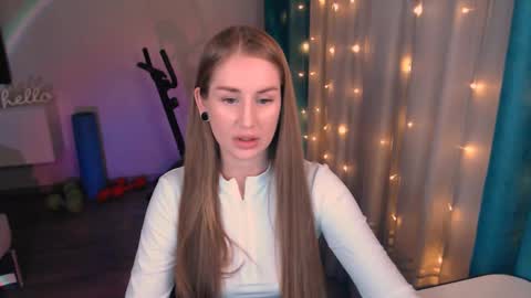 Anna online show from February 4, 2025, 7:55 pm