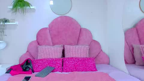 ABIGAIL online show from January 6, 2026, 7:50 pm