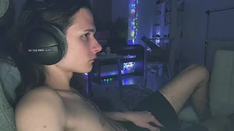 hi  cum in pvt noi extra tip online show from March 31, 2026, 8:42 pm