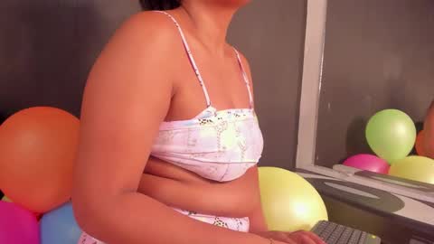 Abril jones online show from January 11, 2025, 8:00 am