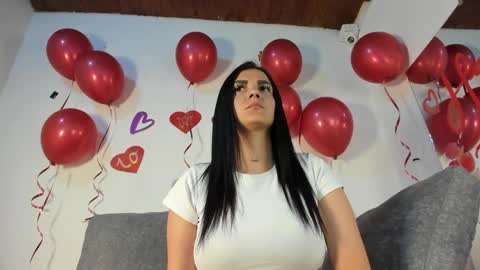 Abril jones online show from February 14, 2025, 3:54 am