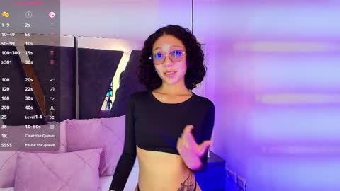  Abril  online show from February 17, 2025, 7:53 pm