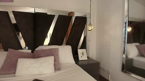  Abril  online show from October 10, 2025, 7:57 pm