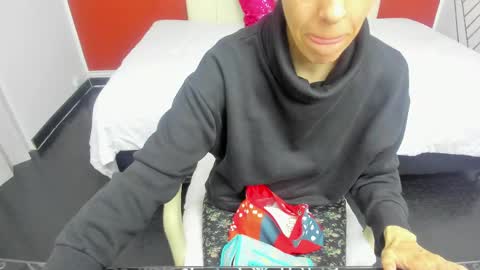 ABRIL online show from February 28, 2025, 7:25 pm