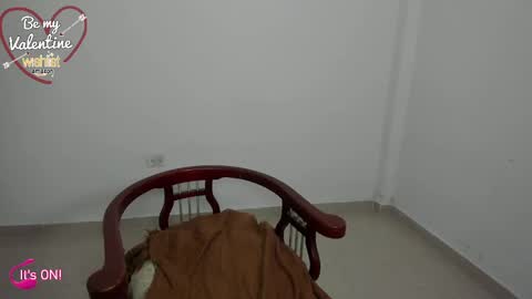 Snapshot of abrilmont chatting on February 12, 2025, 11:51 am abrilmont online show from February 12, 2025, 11:51 am