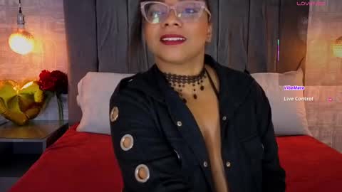 abrilsantana_ online show from October 5, 2025, 4:00 am