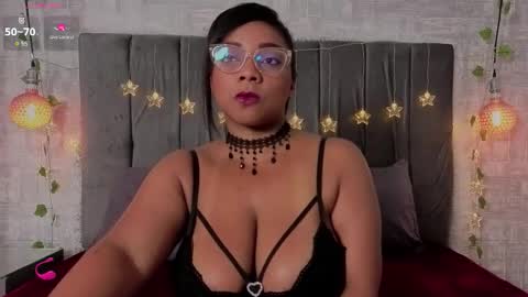 abrilsantana_ online show from December 19, 2025, 1:56 am