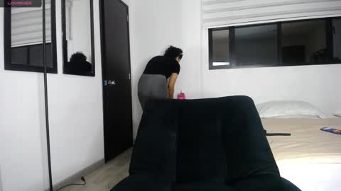 Snapshot of abrilsonne chatting on September 19, 2025, 2:02 am AbrilSonne online show from September 19, 2025, 2:02 am