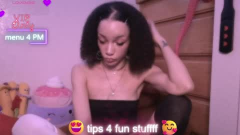 Snapshot of abruisedpeach chatting on June 23, 2026, 3:04 am Peach online show from June 23, 2026, 3:04 am