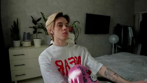 Nick online show from April 12, 2026, 9:36 am