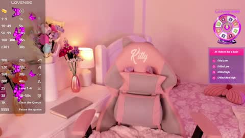 Snapshot of abynanami chatting on January 15, 2025, 8:26 pm Abynanami online show from January 15, 2025, 8:26 pm