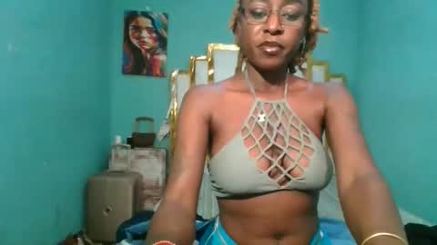 Snapshot of acadiah chatting on October 27, 2025, 6:45 pm Cadih online show from October 27, 2025, 6:45 pm