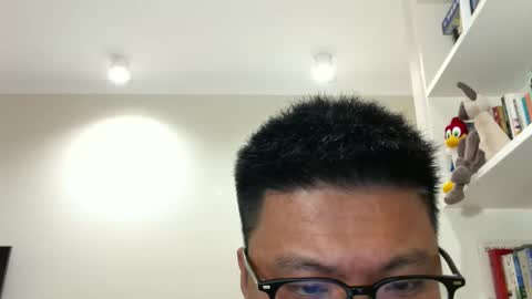 ace_leonardo0923 online show from November 5, 2025, 12:27 pm