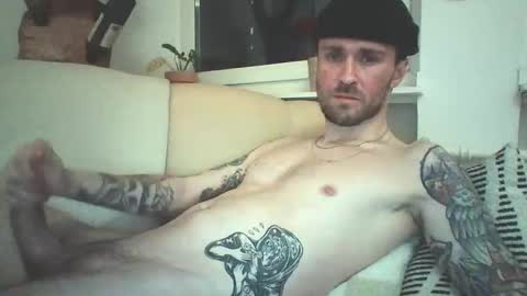 achix2704 online show from March 4, 2026, 9:54 pm