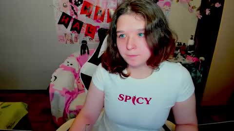 Snapshot of acid_kate chatting on November 1, 2025, 1:40 am Kate online show from November 1, 2025, 1:40 am