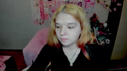 Snapshot of acid_kate chatting on January 13, 2026, 12:49 am Kate online show from January 13, 2026, 12:49 am