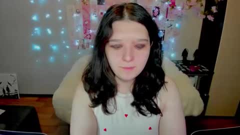 Snapshot of acid_kate chatting on April 19, 2026, 11:40 pm Kate online show from April 19, 2026, 11:40 pm
