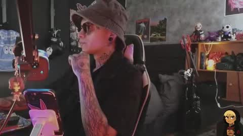 Snapshot of acidmilo chatting on January 15, 2026, 3:49 pm Acid Milo online show from January 15, 2026, 3:49 pm