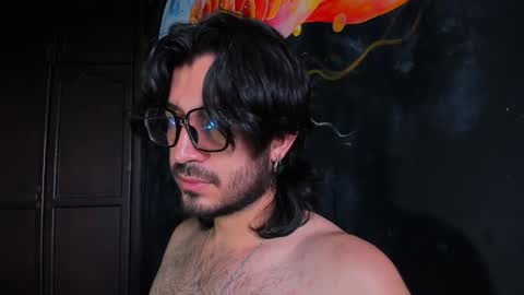 R. online show from October 31, 2025, 3:02 pm