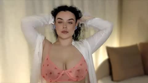 my inst   love inside 17 online show from January 11, 2026, 7:08 pm