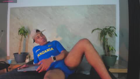 ada_brooke online show from February 4, 2025, 4:05 am