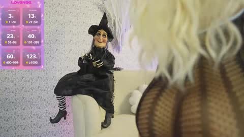 Ada Blue online show from October 17, 2025, 2:48 am