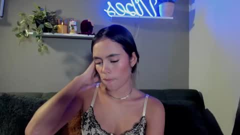 Snapshot of adahara_miller chatting on October 9, 2025, 2:59 pm Adahara online show from October 9, 2025, 2:59 pm